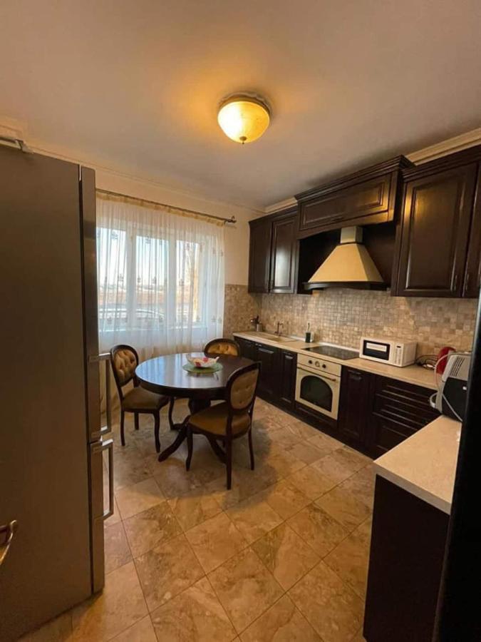 Casa Dobrescu Centura De Nord Hotel Craiova Kültér fotó