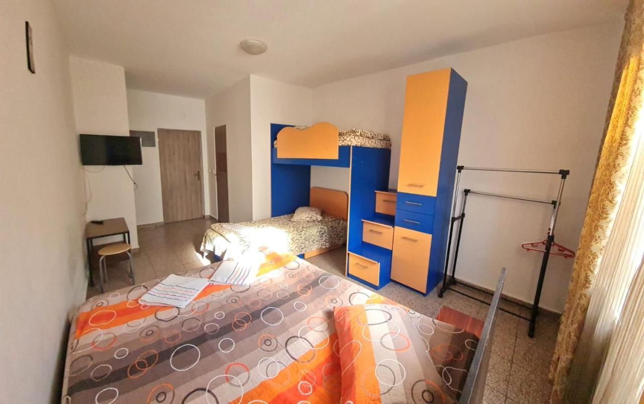 Casa Dobrescu Centura De Nord Hotel Craiova Kültér fotó