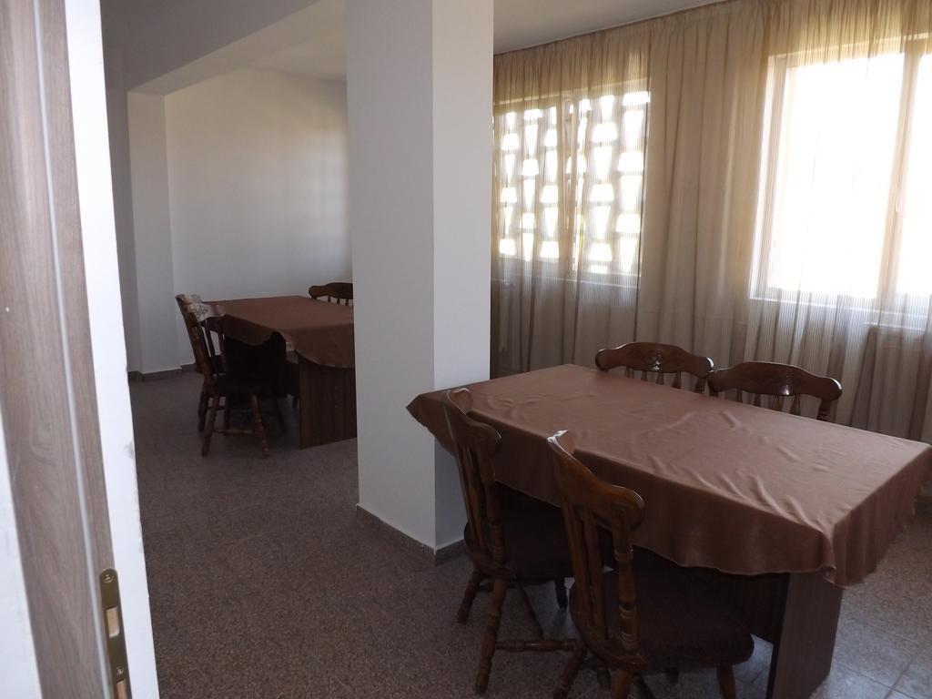 Casa Dobrescu Centura De Nord Hotel Craiova Kültér fotó